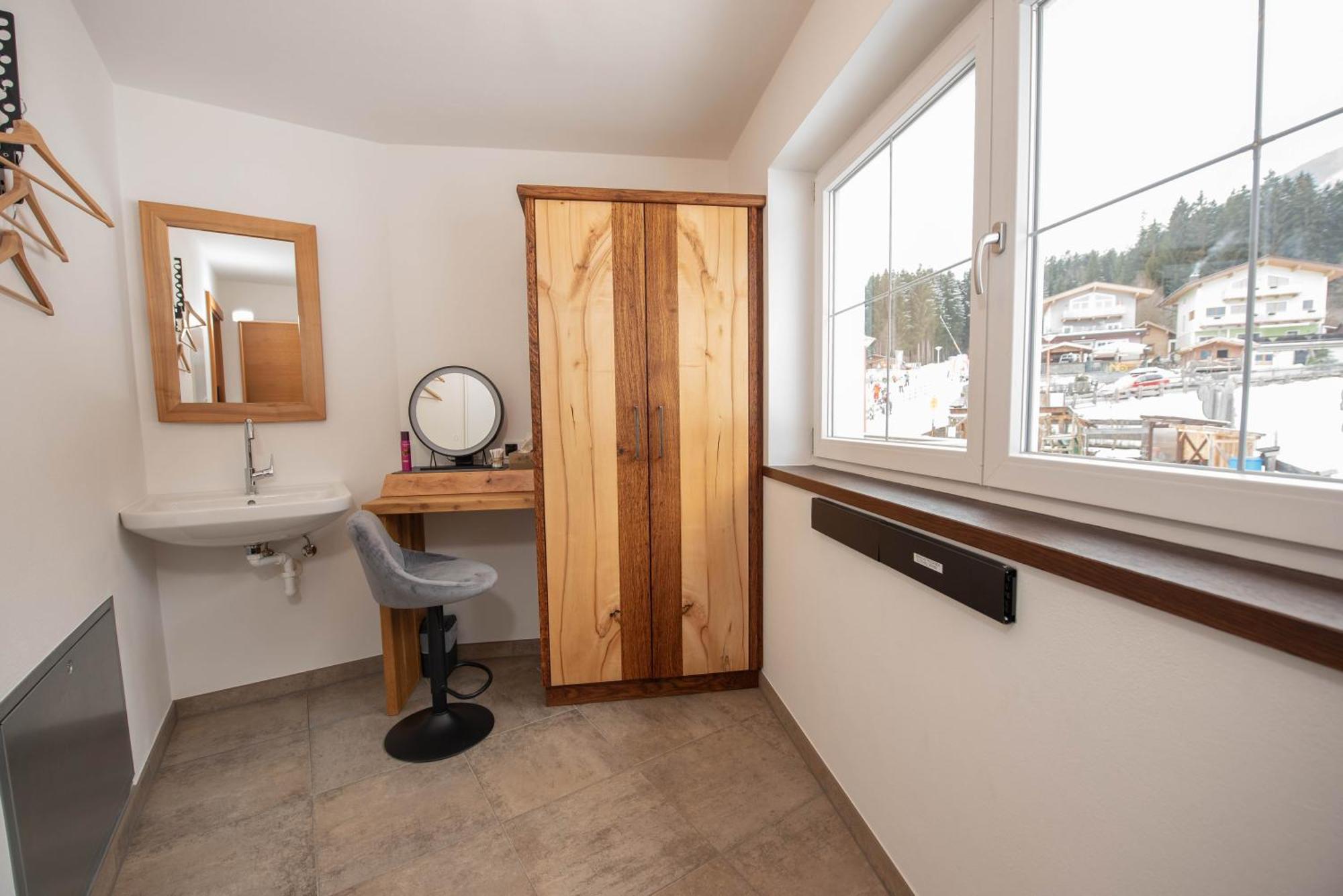 Ferienhaus Bergauf With Hot Tub Neukirchen am Großvenediger Buitenkant foto
